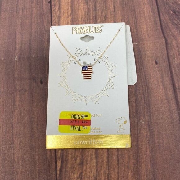 PEANUTS GOLD SNOOPY AMERICAN FLAG NECKLACE GT38 - Picture 3 of 4